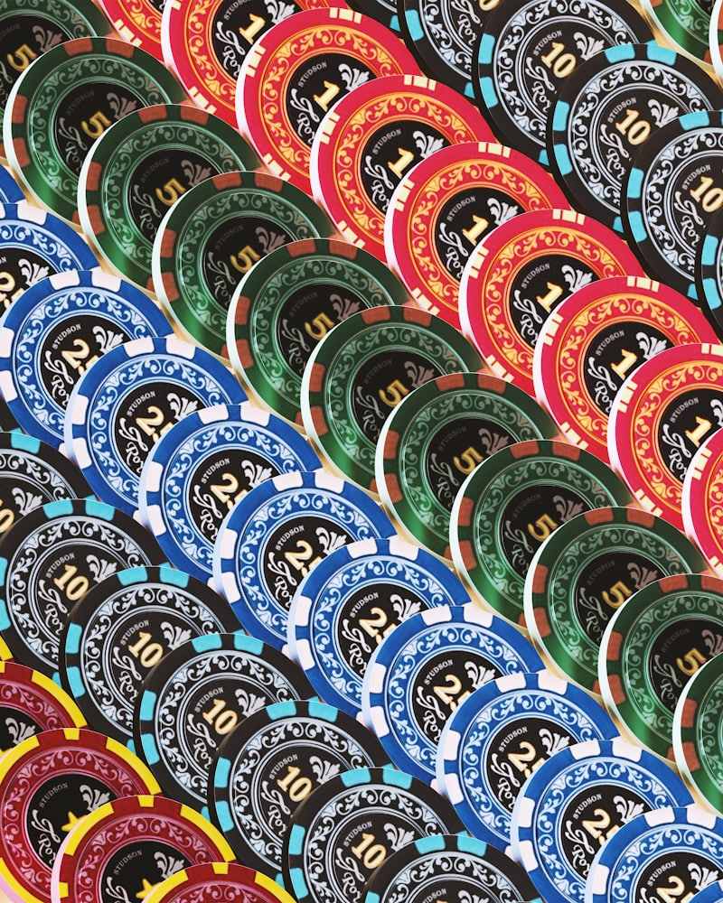 Tumpukan chip kasino sebagai ilustrasi bonus new member
